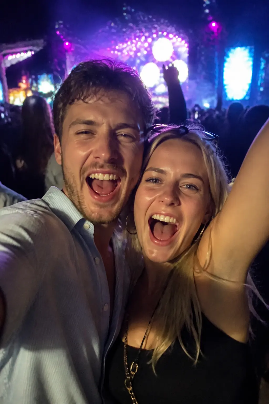 Selfies for Couple 9
